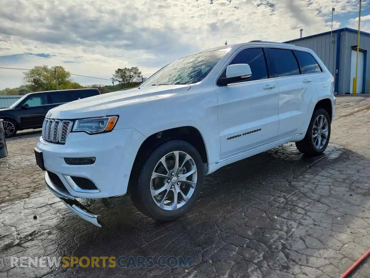 1 Photograph of a damaged car 1C4RJFJG9MC582249 JEEP CHEROKEE 2021