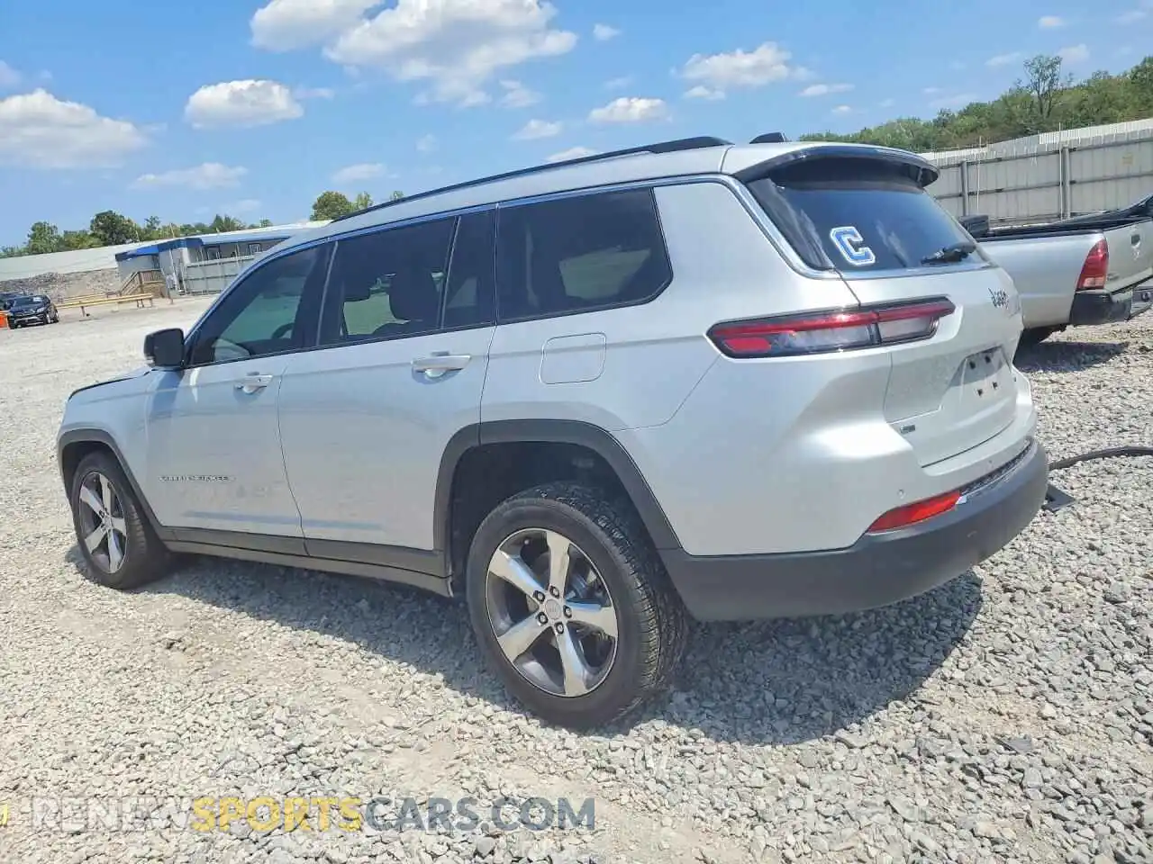 2 Photograph of a damaged car 1C4RJJBG1M8195697 JEEP CHEROKEE 2021