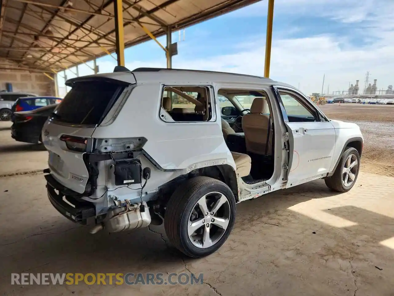 3 Photograph of a damaged car 1C4RJJBG3M8183745 JEEP CHEROKEE 2021