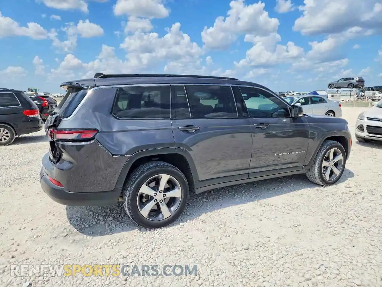3 Photograph of a damaged car 1C4RJJBG4M8211620 JEEP CHEROKEE 2021