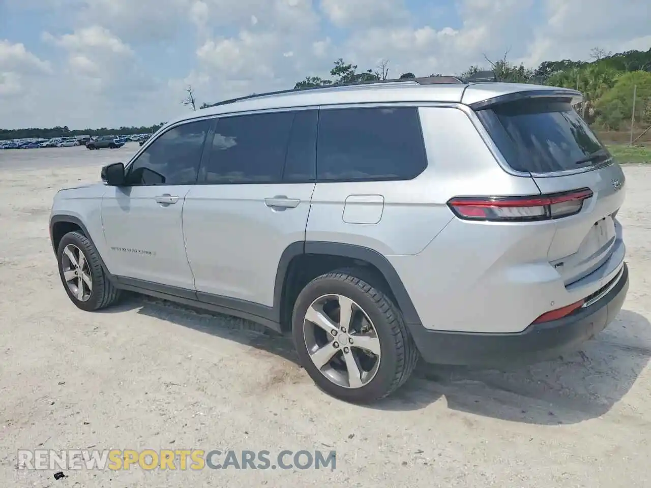 2 Photograph of a damaged car 1C4RJJBG9M8114638 JEEP CHEROKEE 2021
