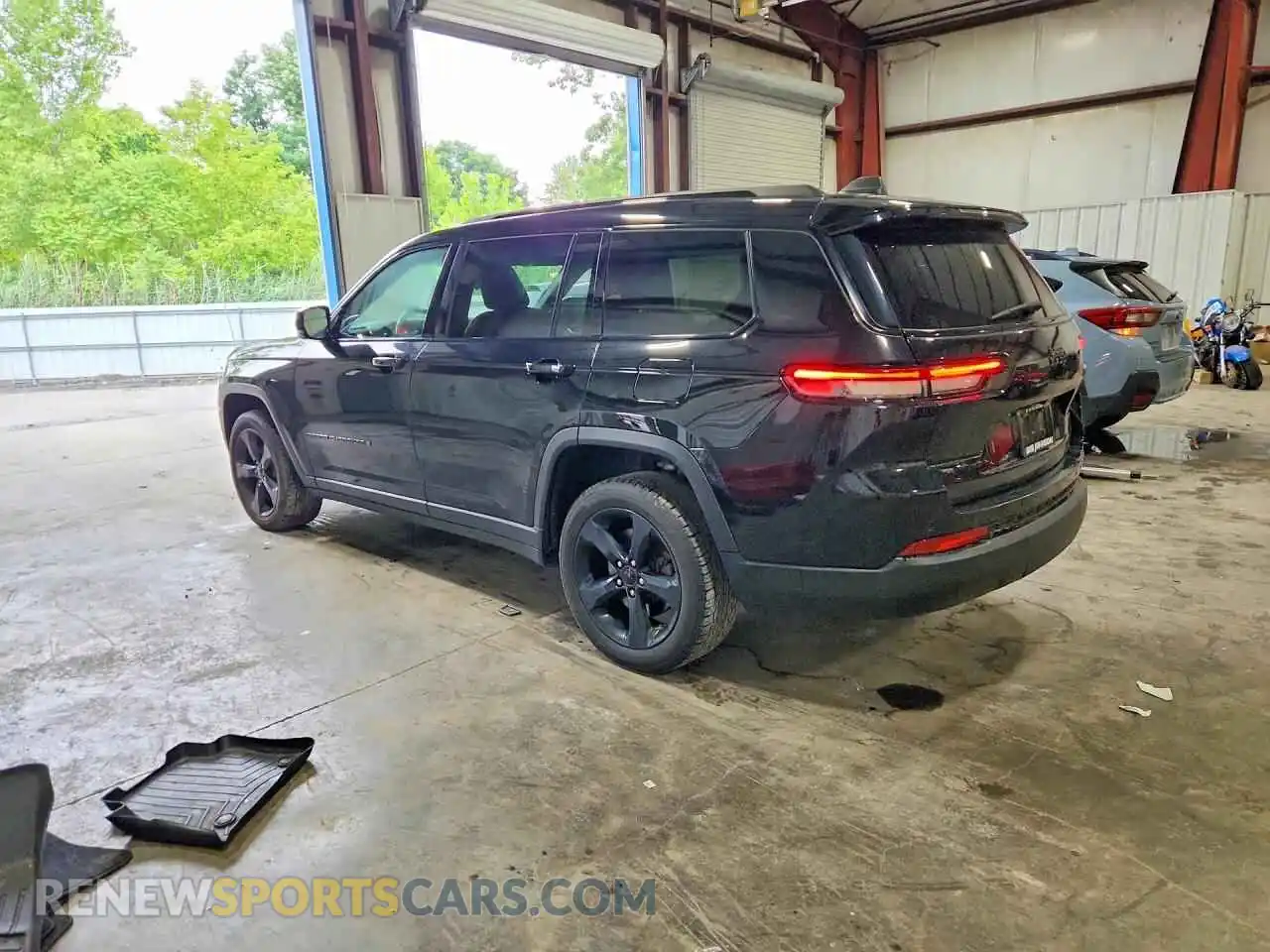 2 Photograph of a damaged car 1C4RJKAG0M8163377 JEEP CHEROKEE 2021