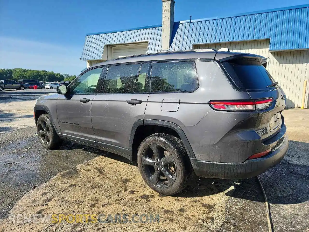 2 fotografías del automóvil dañado 1C4RJKAG1M8161041 JEEP CHEROKEE 2021