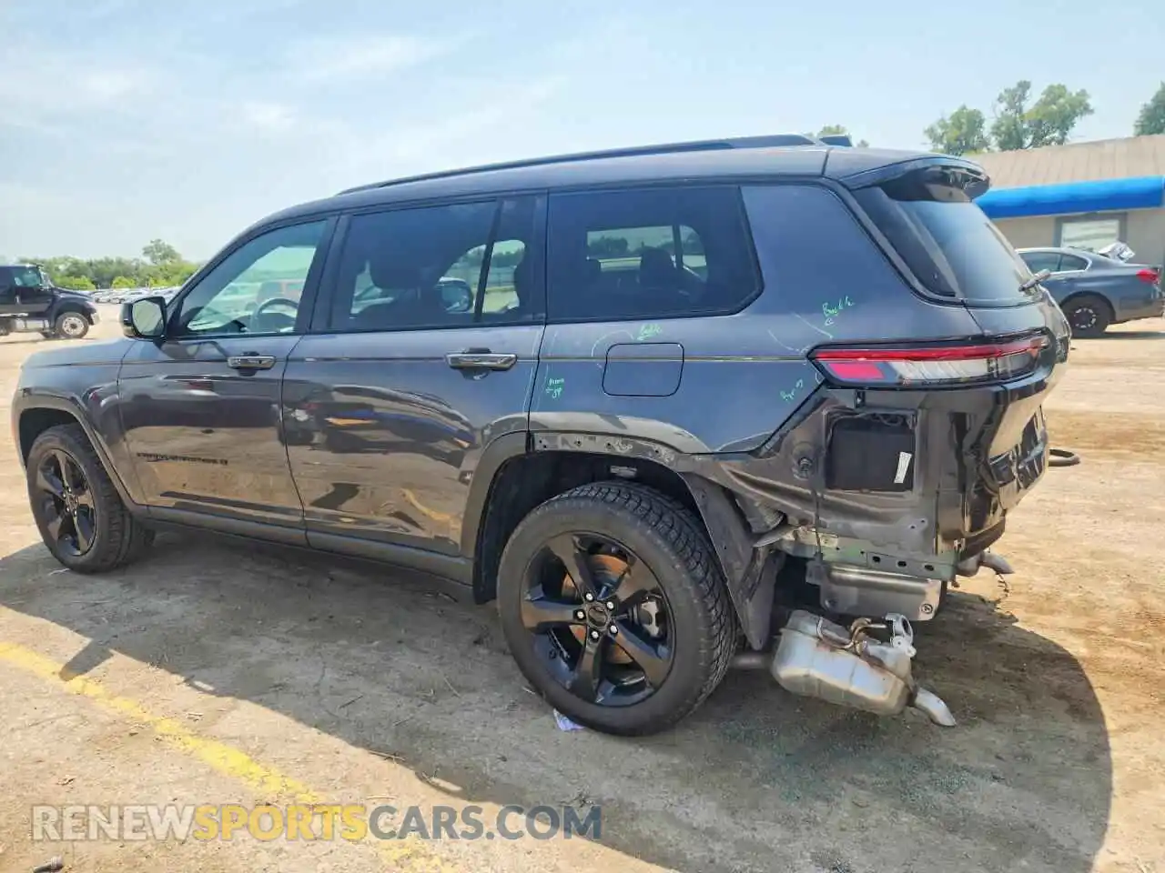 2 Photograph of a damaged car 1C4RJKAG1M8200307 JEEP CHEROKEE 2021