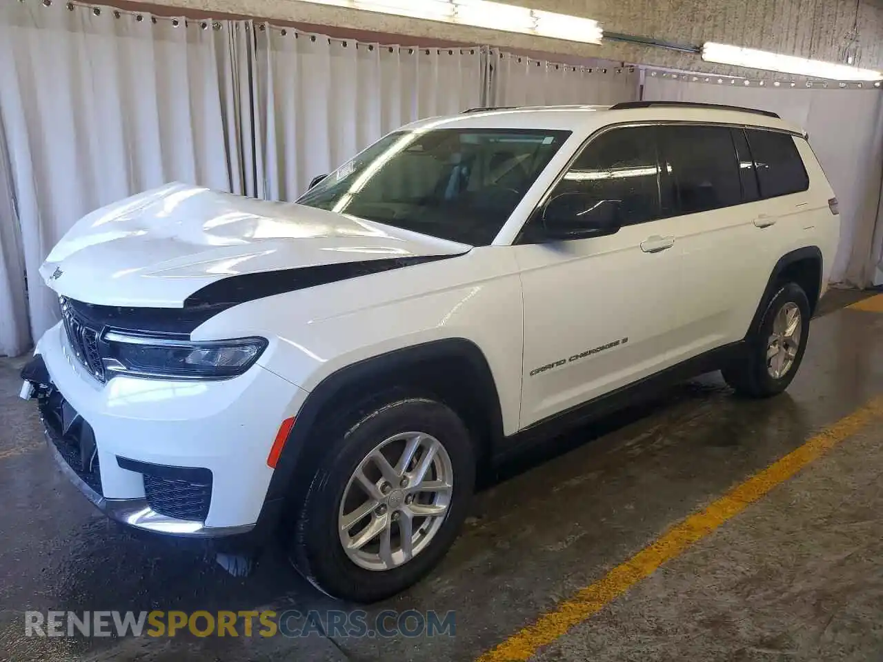 1 Photograph of a damaged car 1C4RJKAG2M8147469 JEEP CHEROKEE 2021
