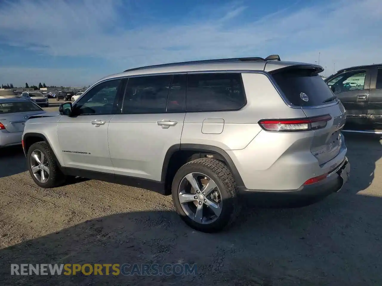 2 Photograph of a damaged car 1C4RJKBG0M8110483 JEEP CHEROKEE 2021