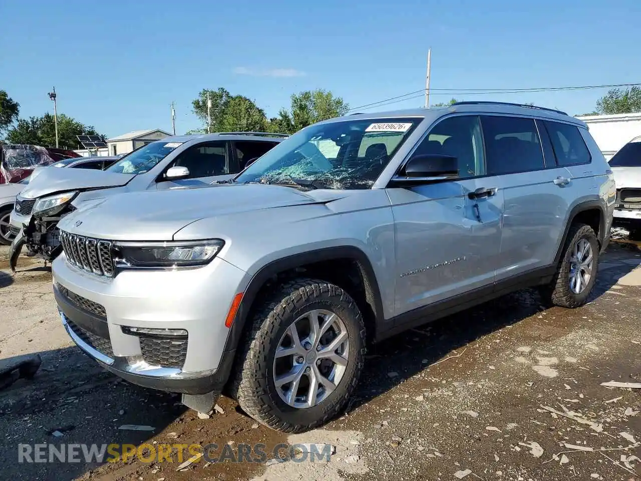 1 Photograph of a damaged car 1C4RJKBG1M8112310 JEEP CHEROKEE 2021