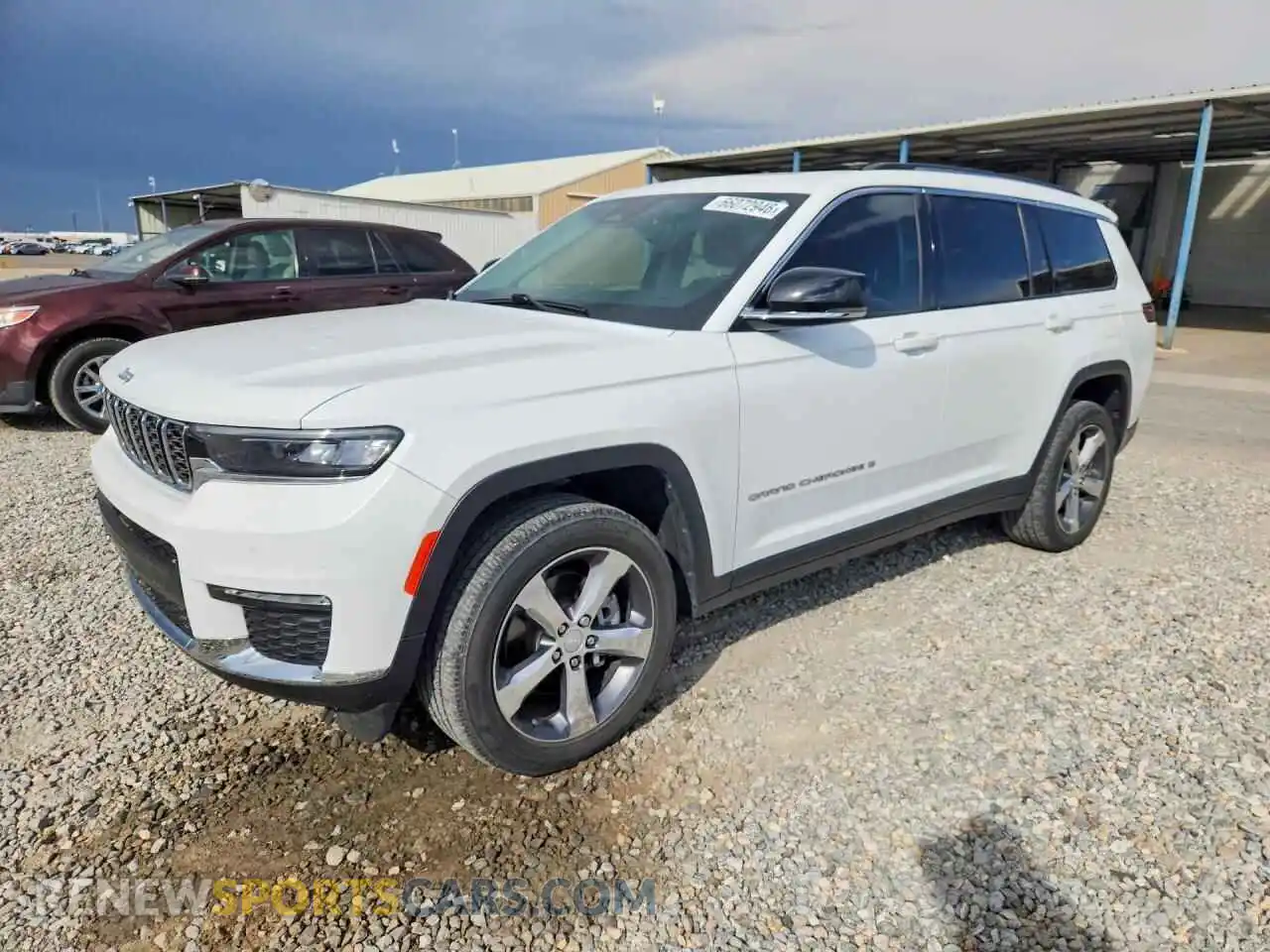1 Photograph of a damaged car 1C4RJKBG2M8143579 JEEP CHEROKEE 2021
