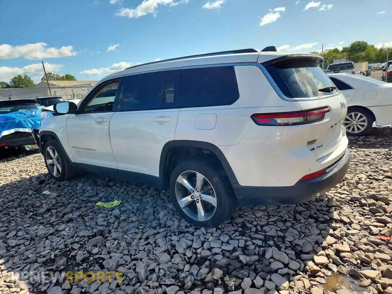 2 Photograph of a damaged car 1C4RJKBG2M8145154 JEEP CHEROKEE 2021