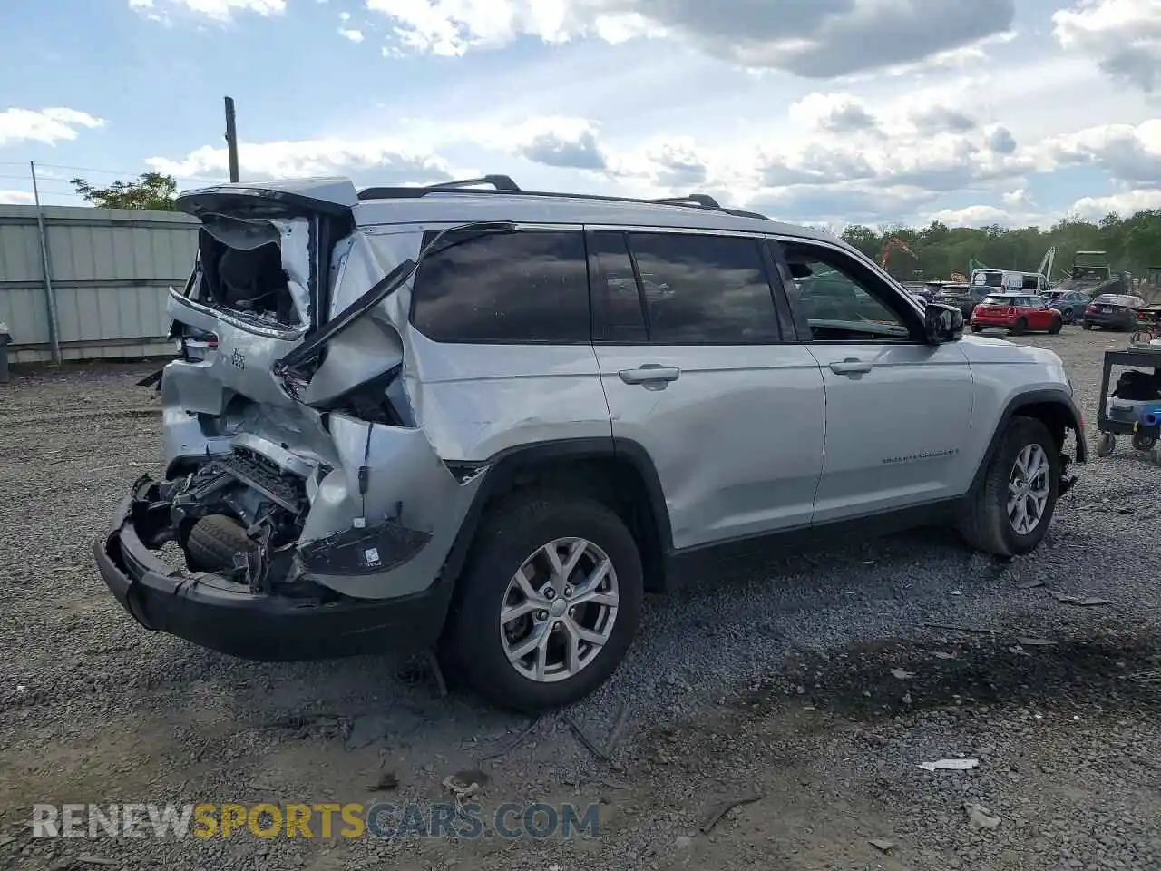 3 Photograph of a damaged car 1C4RJKBG3M8113670 JEEP CHEROKEE 2021