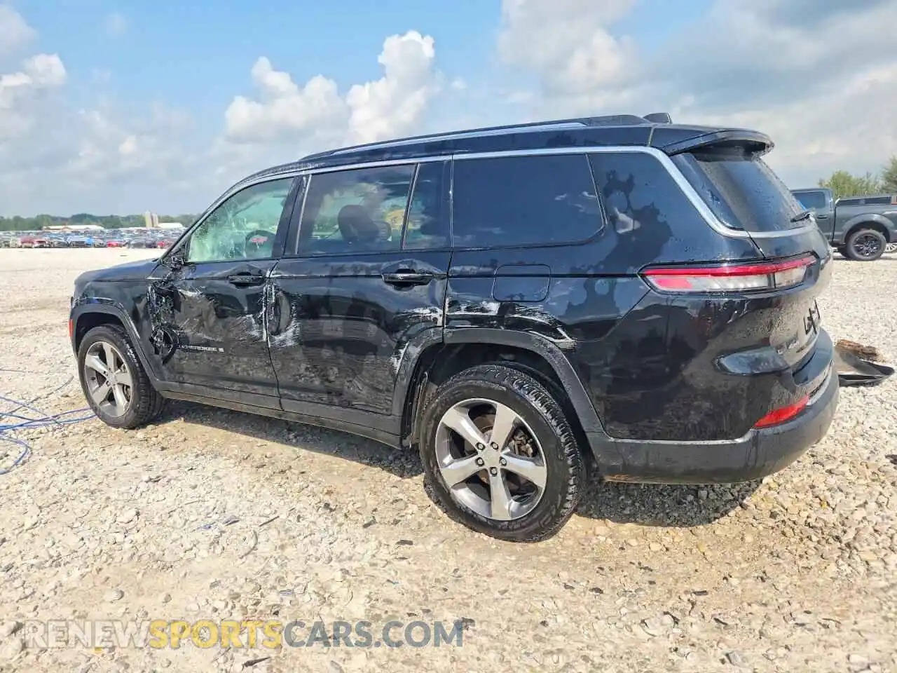 2 Photograph of a damaged car 1C4RJKBG3M8114284 JEEP CHEROKEE 2021