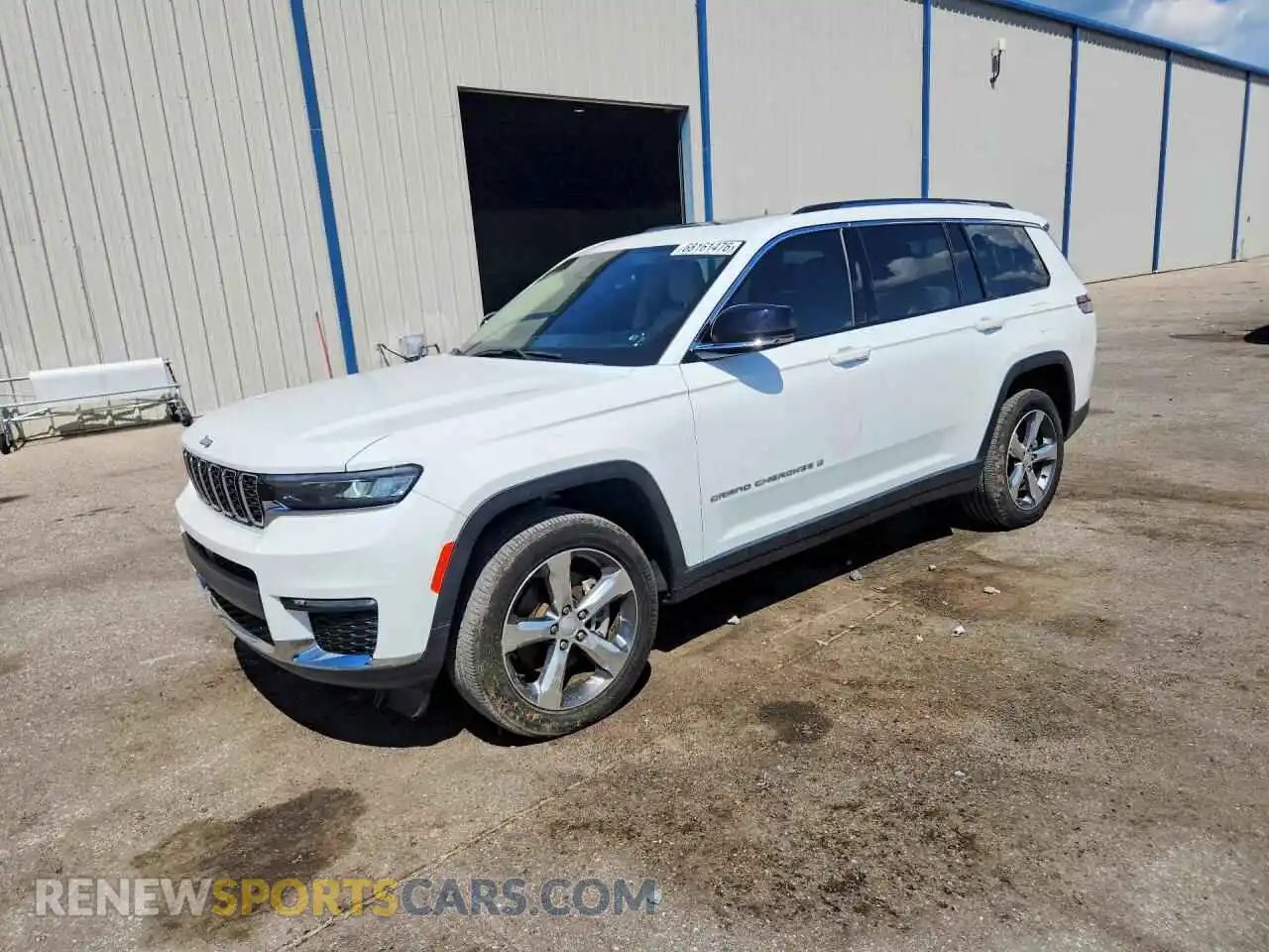1 Photograph of a damaged car 1C4RJKBG4M8189592 JEEP CHEROKEE 2021
