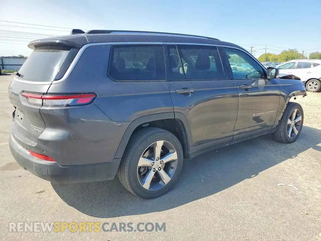 3 Photograph of a damaged car 1C4RJKBG5M8171859 JEEP CHEROKEE 2021