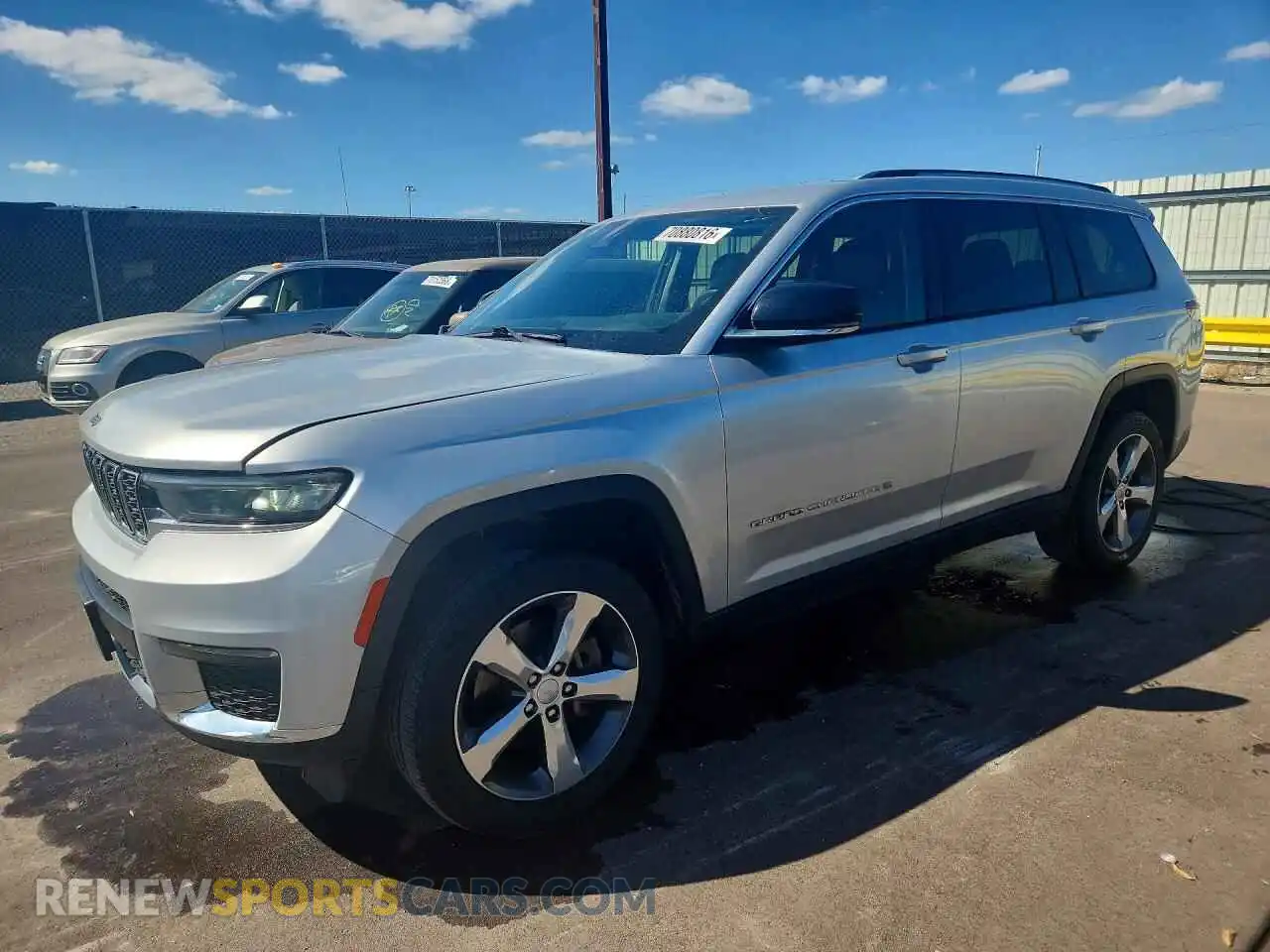 1 Photograph of a damaged car 1C4RJKBG7M8123117 JEEP CHEROKEE 2021