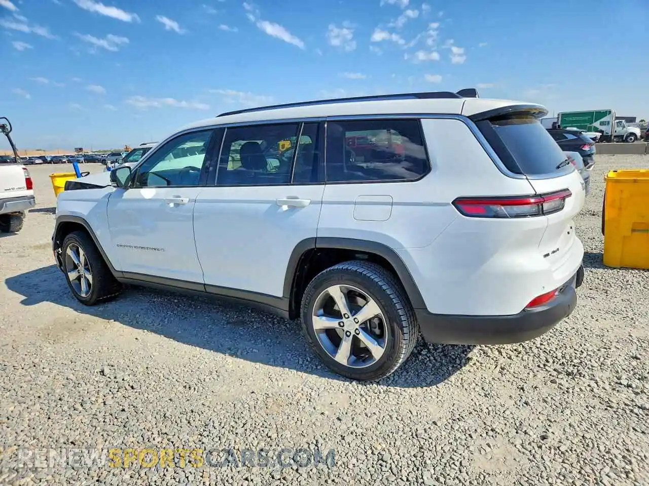 2 Photograph of a damaged car 1C4RJKBG7M8205588 JEEP CHEROKEE 2021