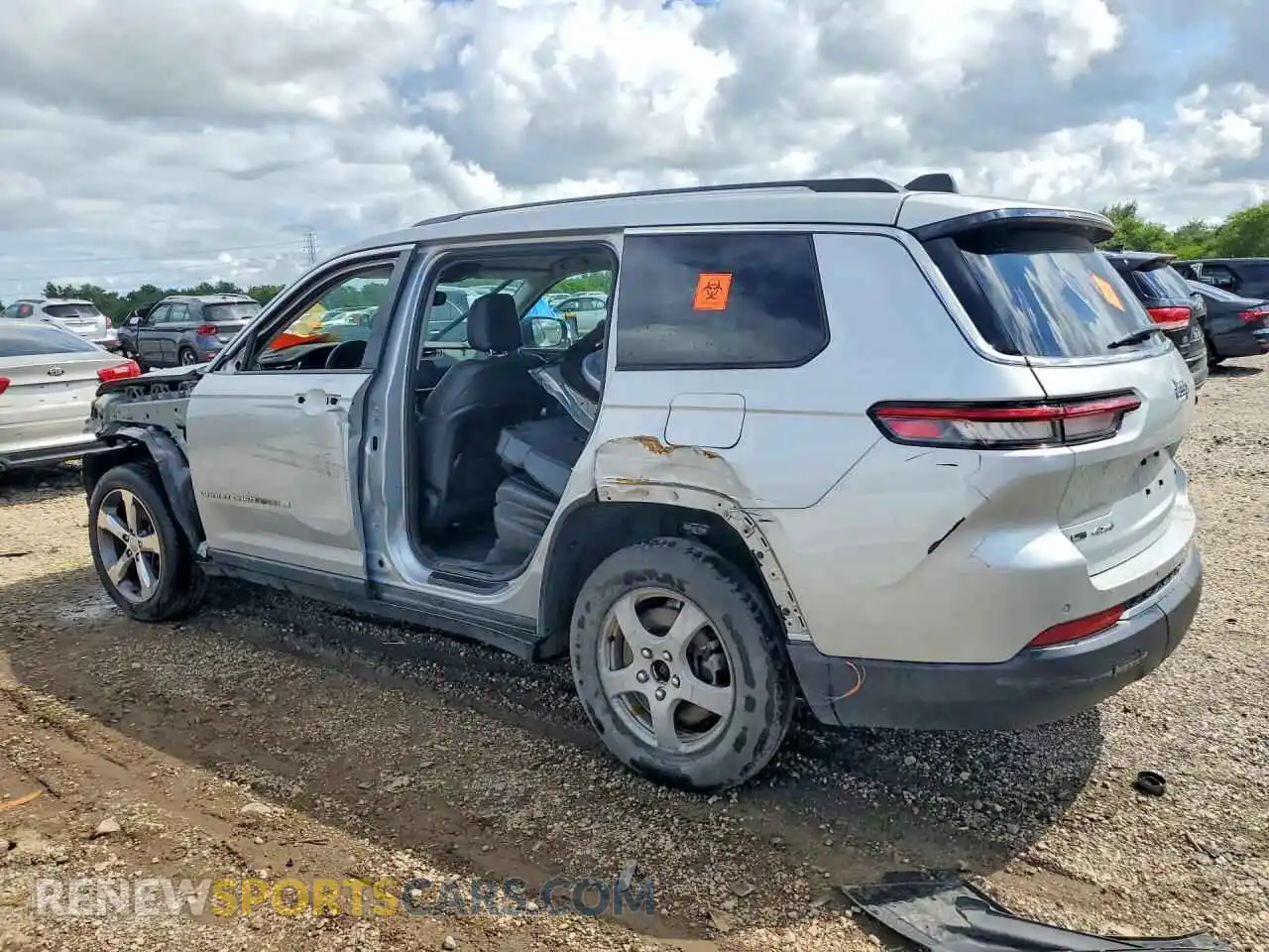 2 Photograph of a damaged car 1C4RJKBG8M8205227 JEEP CHEROKEE 2021
