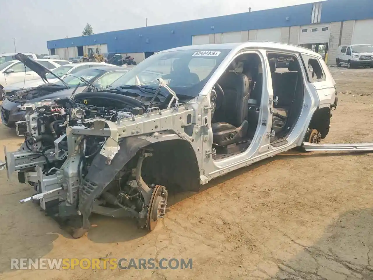 1 Фотография поврежденного автомобиля 1C4RJKDG0M8129094 JEEP CHEROKEE 2021