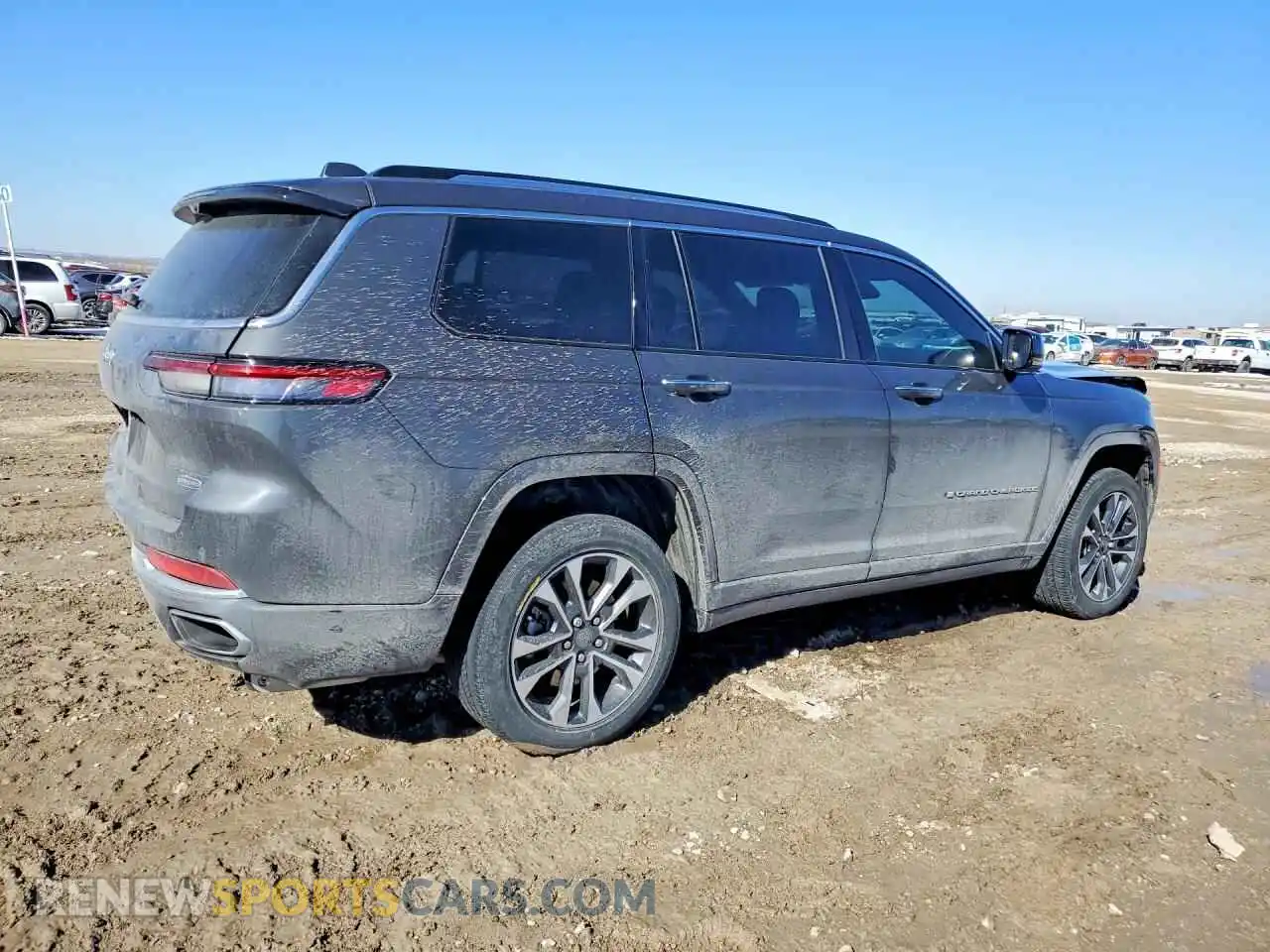 3 Photograph of a damaged car 1C4RJKDG1M8141125 JEEP CHEROKEE 2021