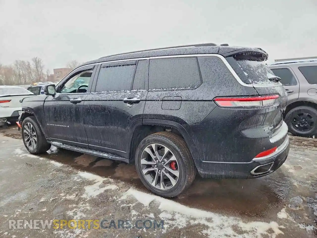 2 fotografías del automóvil dañado 1C4RJKDG3M8169587 JEEP CHEROKEE 2021