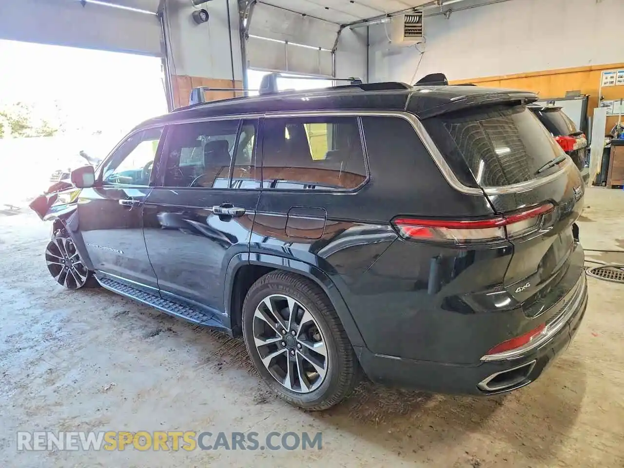 2 Фотография поврежденного автомобиля 1C4RJKDG9M8108485 JEEP CHEROKEE 2021