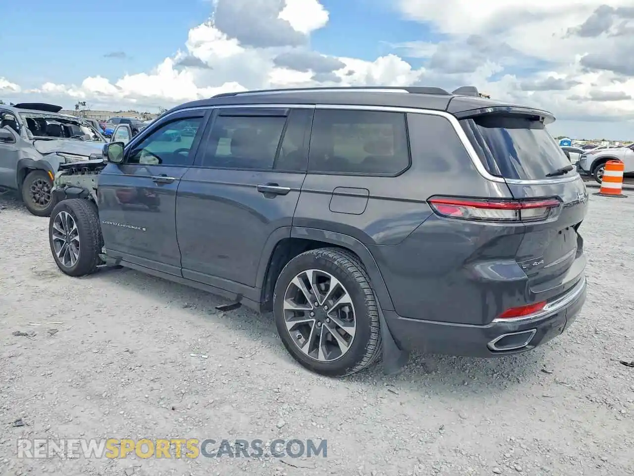 2 fotografías del automóvil dañado 1C4RJKDT4M8157557 JEEP CHEROKEE 2021