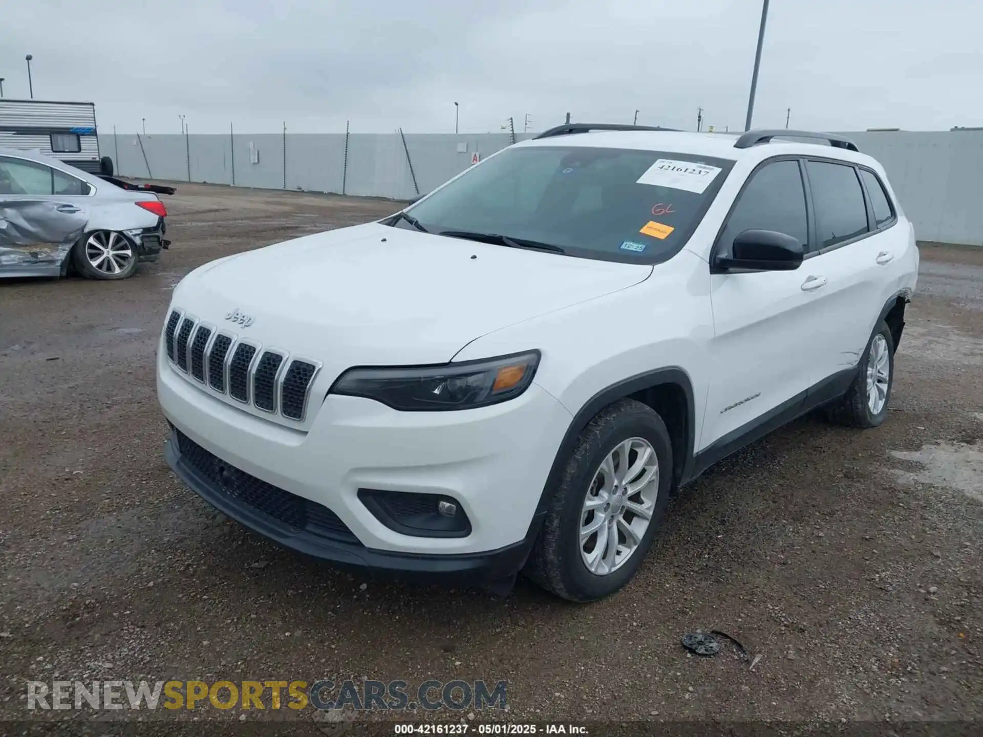 2 Photograph of a damaged car 1C4PJLMX1ND535178 JEEP CHEROKEE 2022