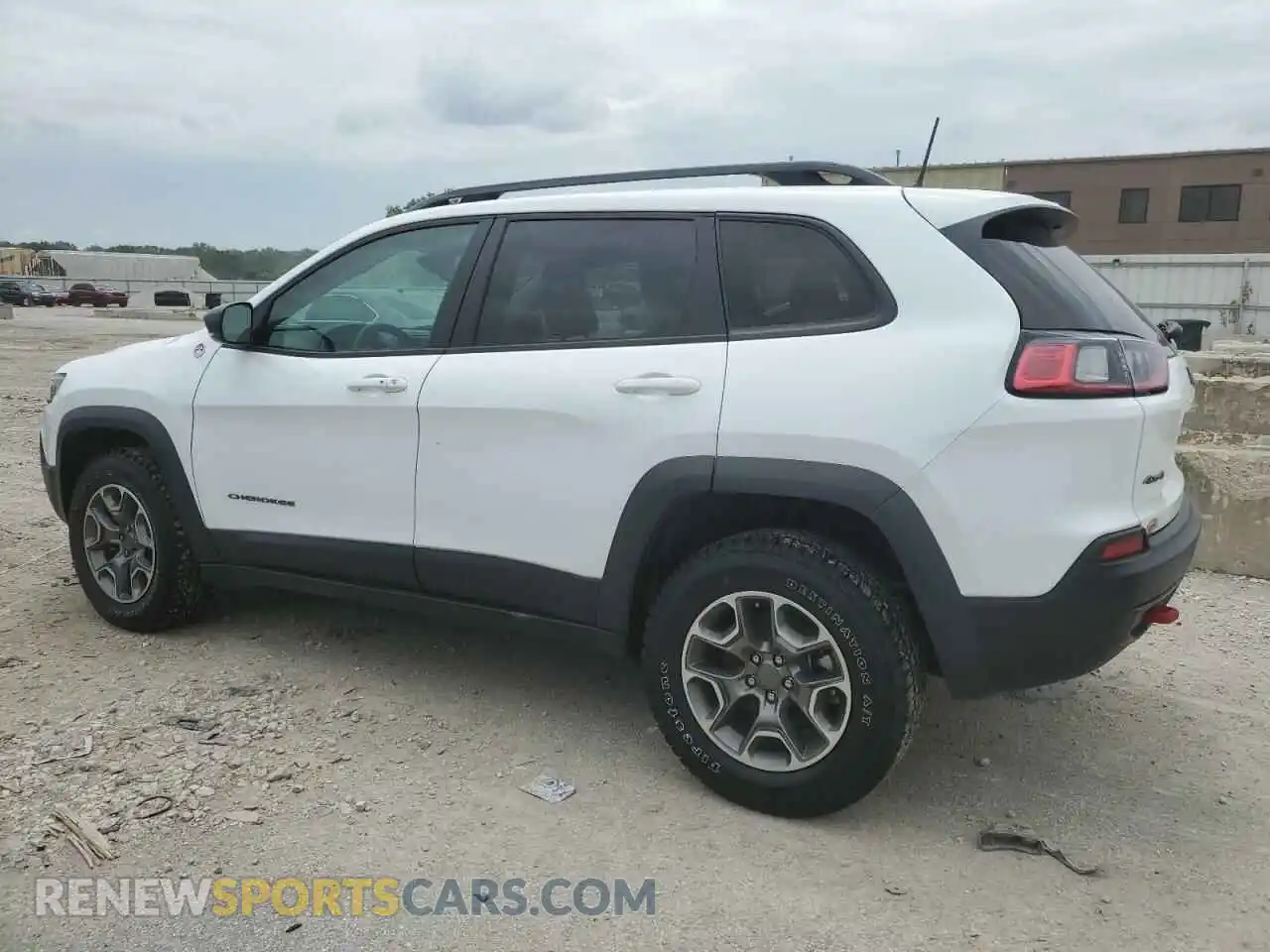2 Photograph of a damaged car 1C4PJMBX2ND548837 JEEP CHEROKEE 2022