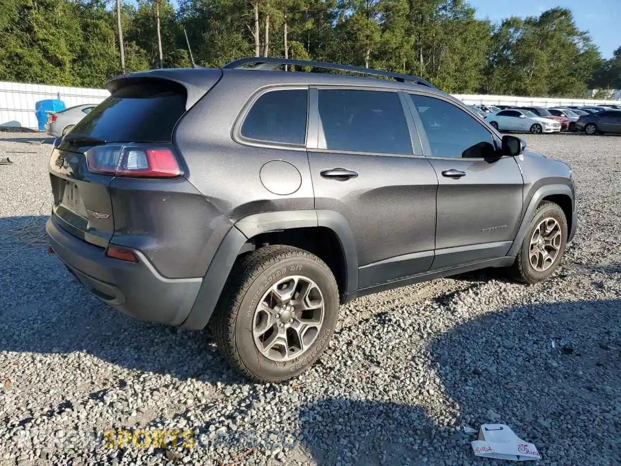 3 Photograph of a damaged car 1C4PJMBXXND516539 JEEP CHEROKEE 2022