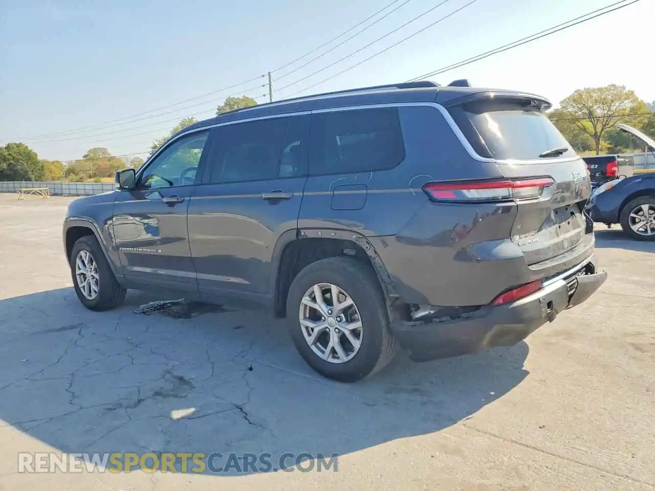 2 Photograph of a damaged car 1C4RJKBG1N8619029 JEEP CHEROKEE 2022