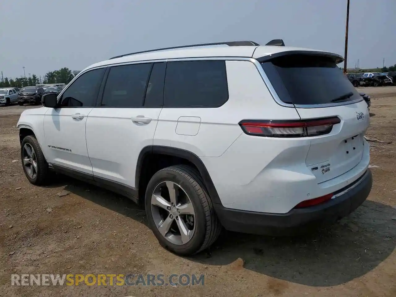 2 Photograph of a damaged car 1C4RJKBG5N8519712 JEEP CHEROKEE 2022