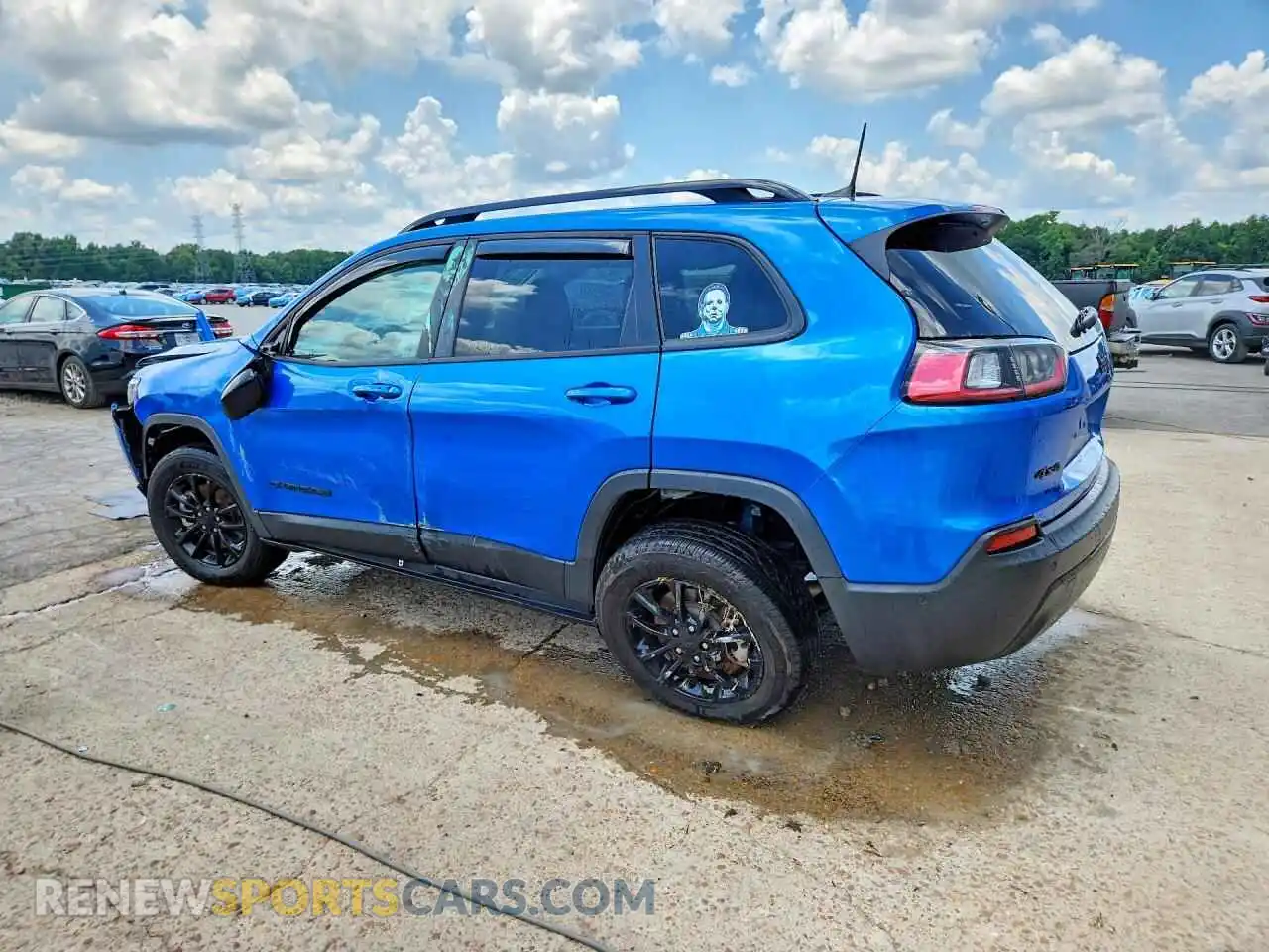 2 Photograph of a damaged car 1C4PJMMB7PD110884 JEEP CHEROKEE 2023