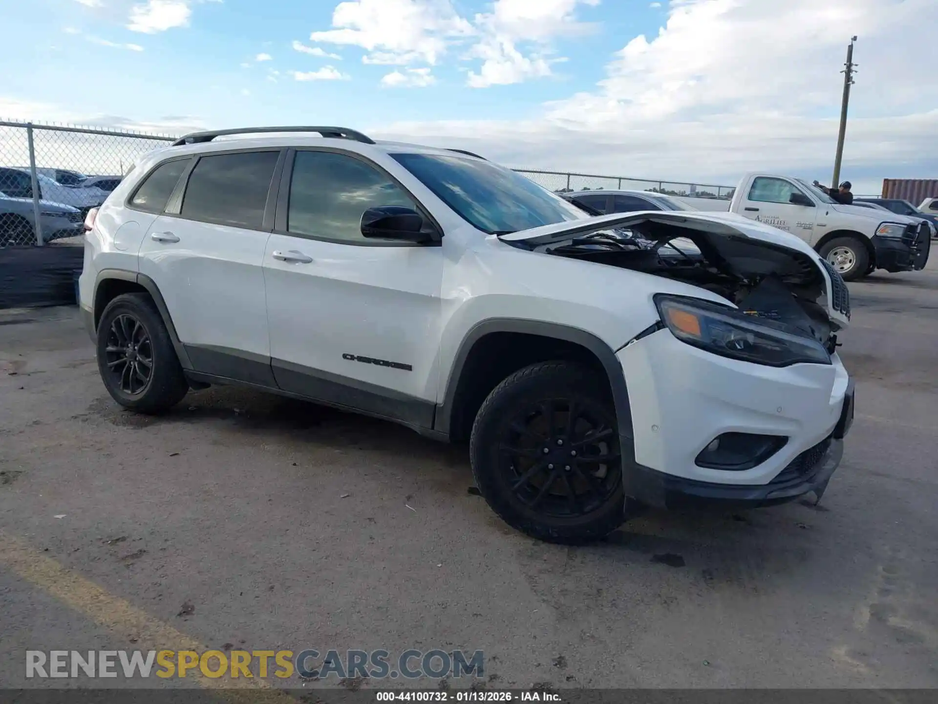 1 Photograph of a damaged car 1C4PJMMB7PD113669 JEEP CHEROKEE 2023