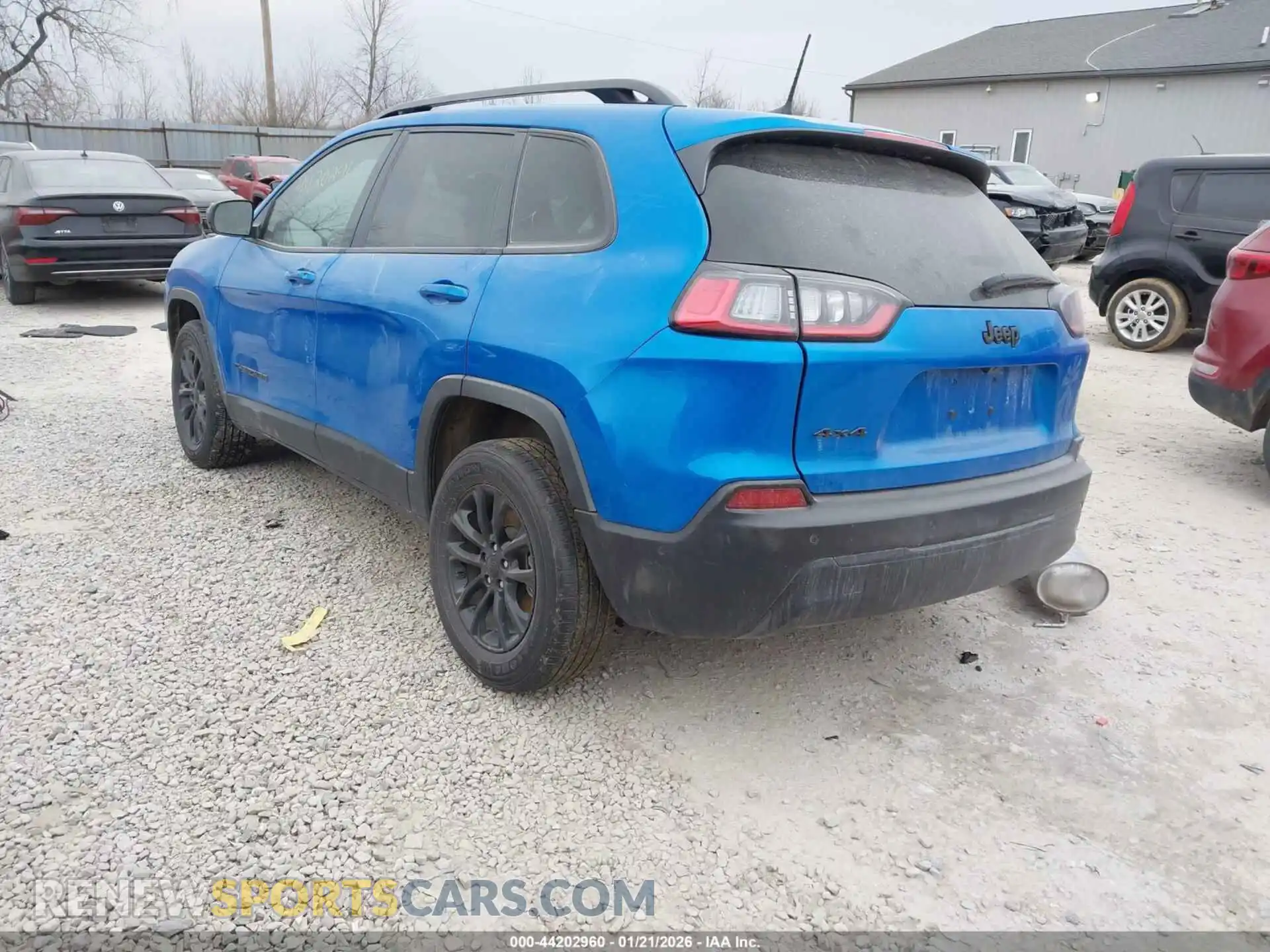 3 Фотография поврежденного автомобиля 1C4PJMMB8PD102115 JEEP CHEROKEE 2023