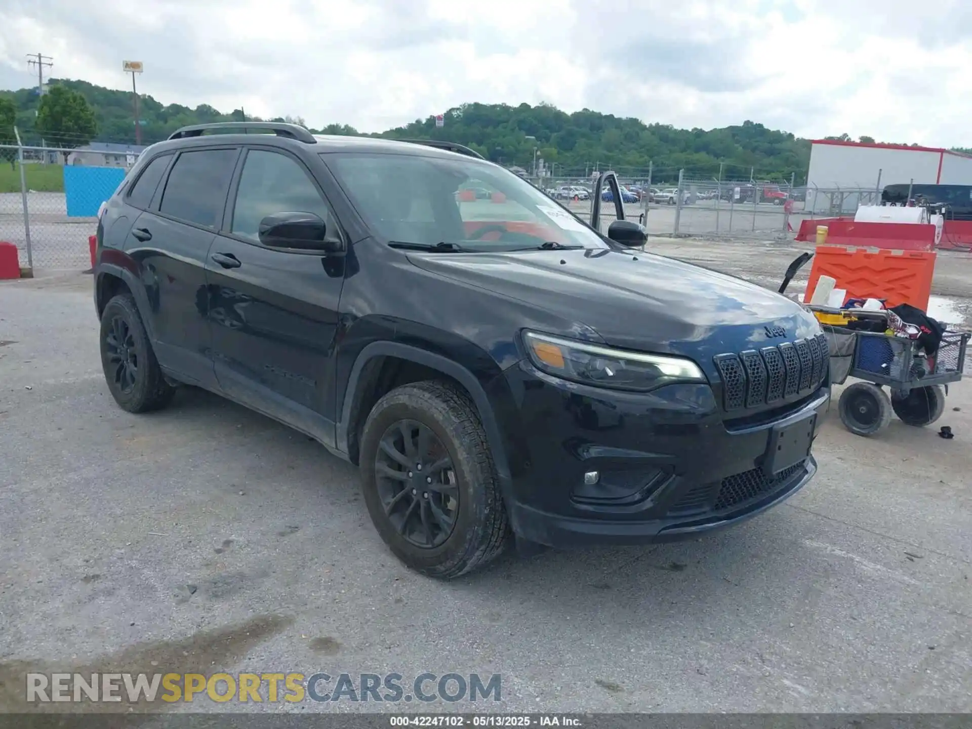 1 Photograph of a damaged car 1C4PJMMB9PD105976 JEEP CHEROKEE 2023