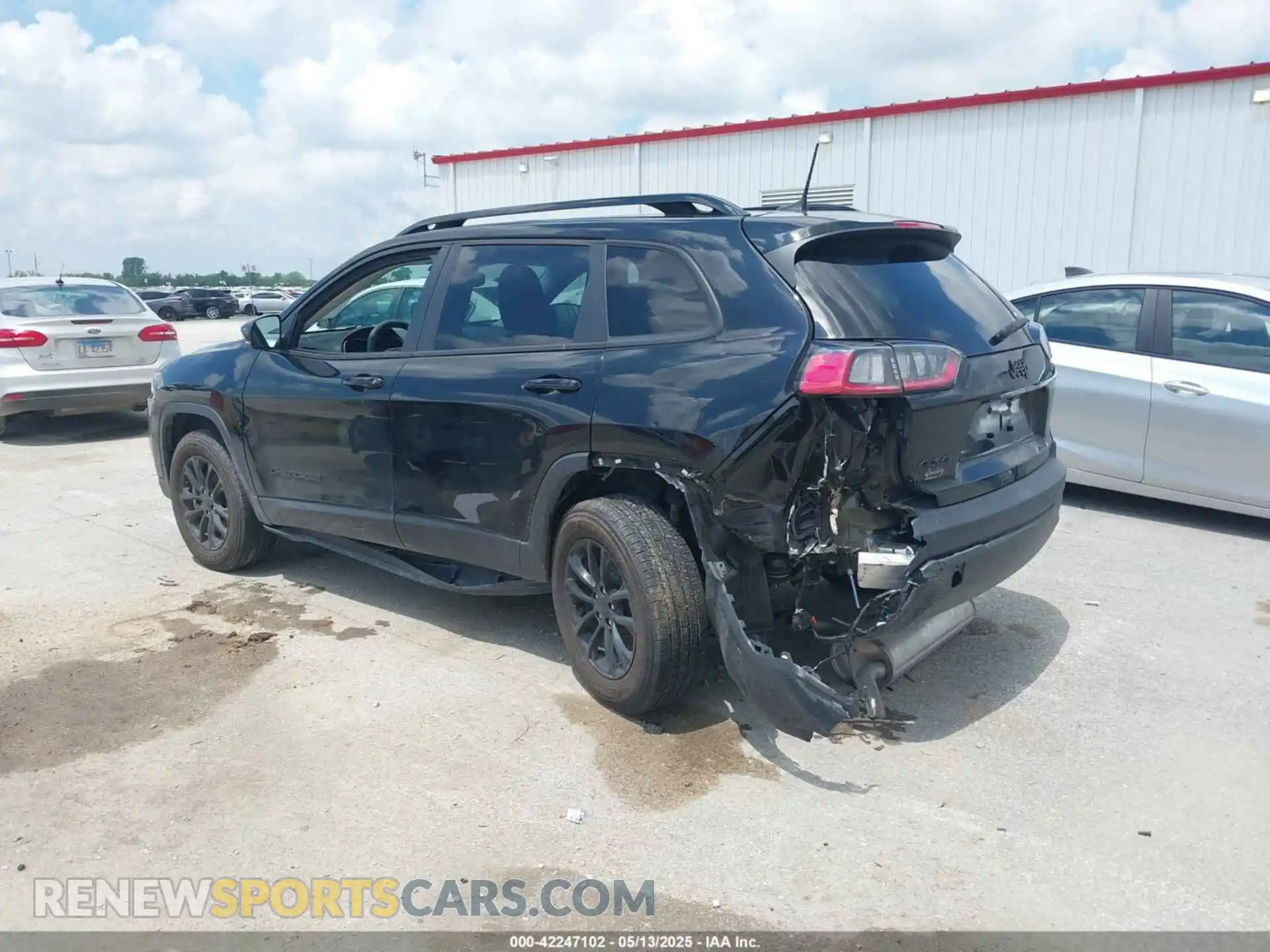 3 Photograph of a damaged car 1C4PJMMB9PD105976 JEEP CHEROKEE 2023