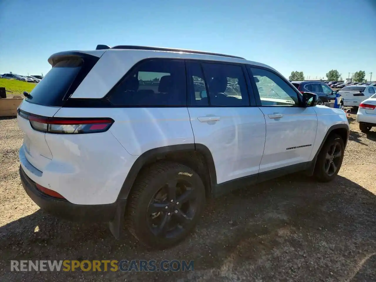 3 Фотография поврежденного автомобиля 1C4RJHAG0PC647215 JEEP CHEROKEE 2023