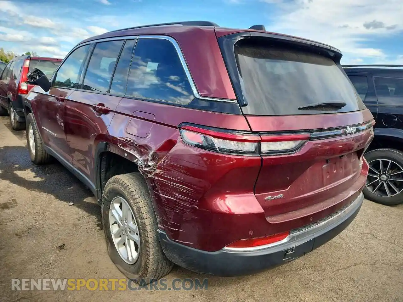2 fotografías del automóvil dañado 1C4RJHAG2P8710351 JEEP CHEROKEE 2023