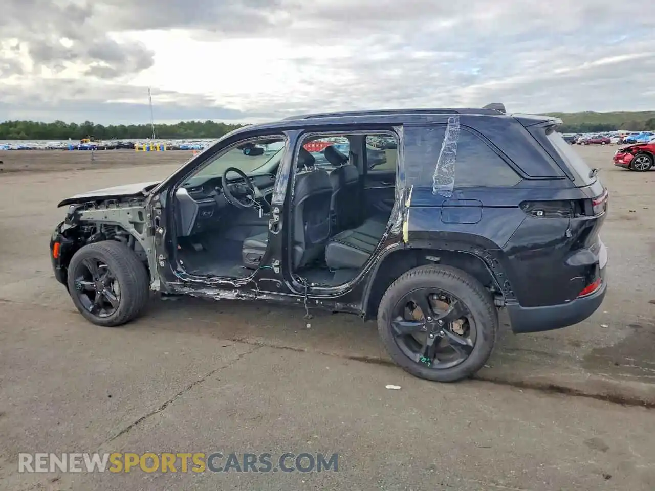 2 Фотография поврежденного автомобиля 1C4RJHBG2P8708341 JEEP CHEROKEE 2023