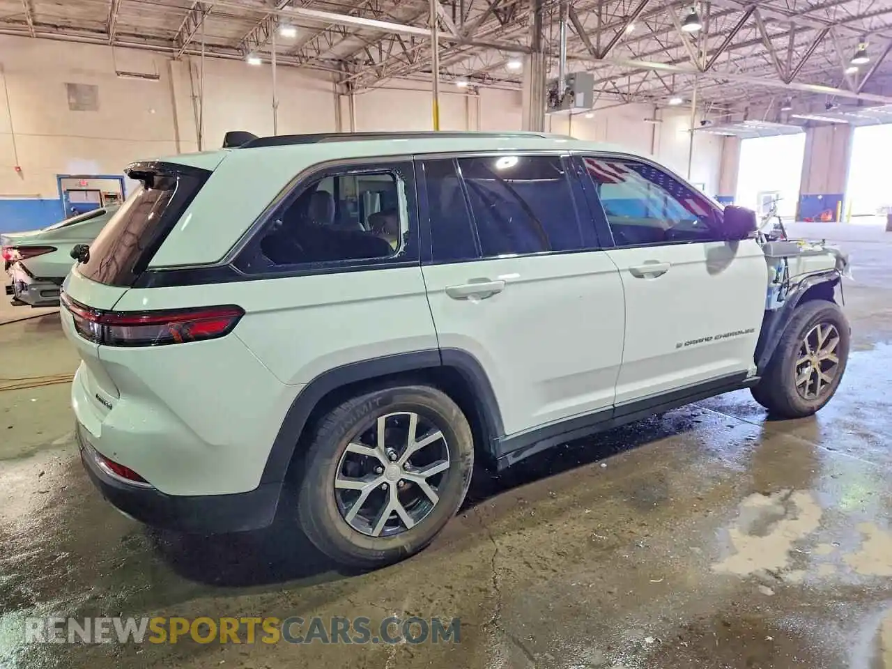 3 Photograph of a damaged car 1C4RJHBG5PC503741 JEEP CHEROKEE 2023