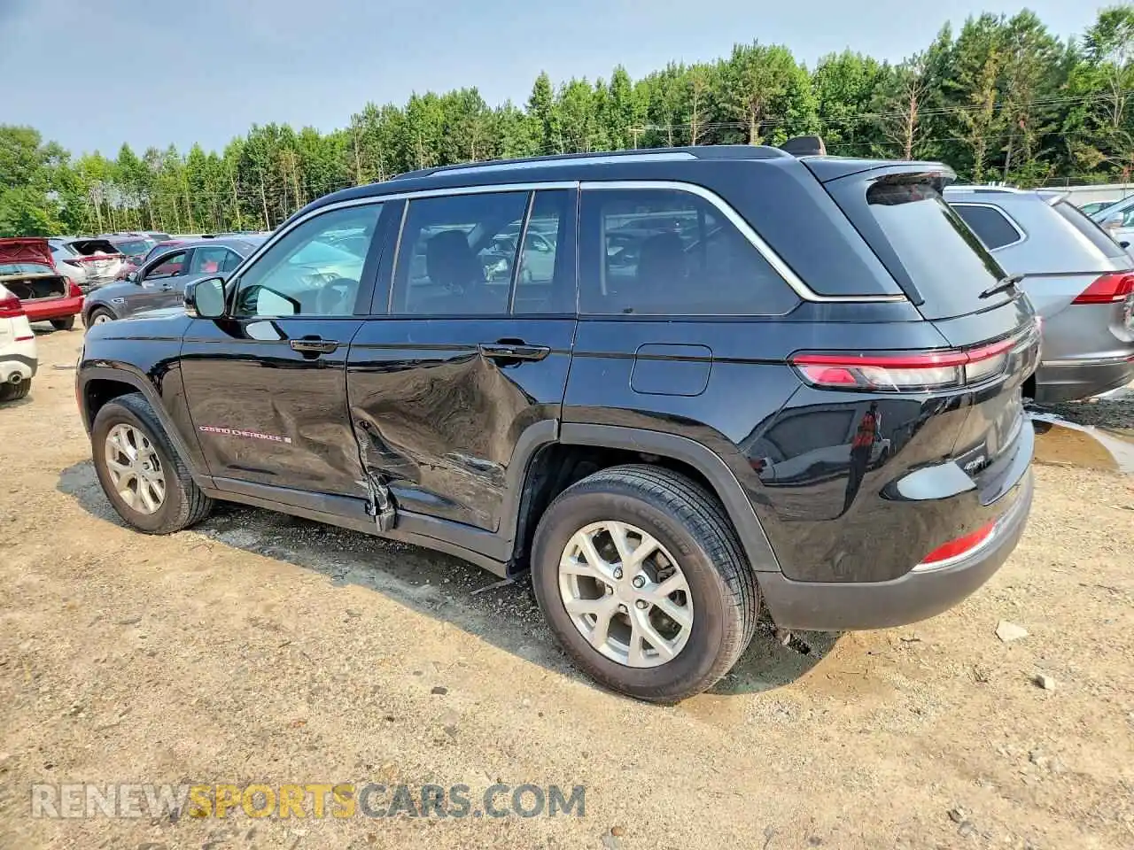 2 Photograph of a damaged car 1C4RJHBG9PC537858 JEEP CHEROKEE 2023