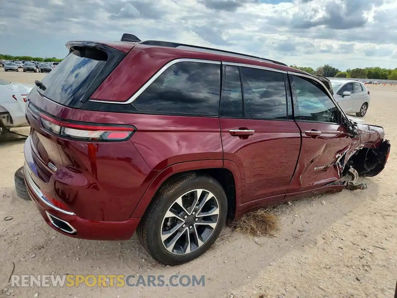3 Photograph of a damaged car 1C4RJHDG0PC507287 JEEP CHEROKEE 2023
