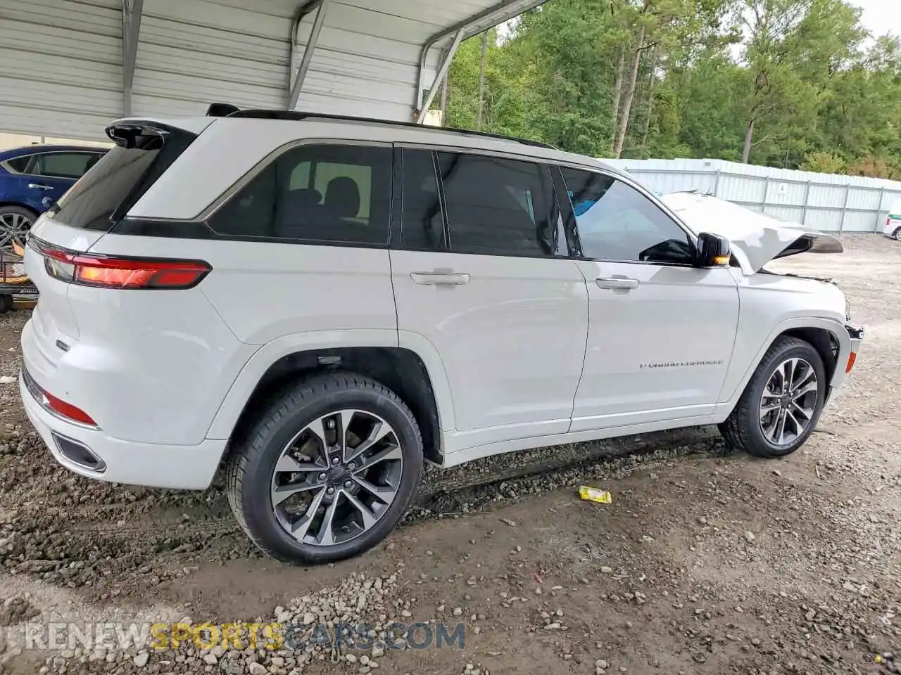 3 Photograph of a damaged car 1C4RJHDG0PC670523 JEEP CHEROKEE 2023