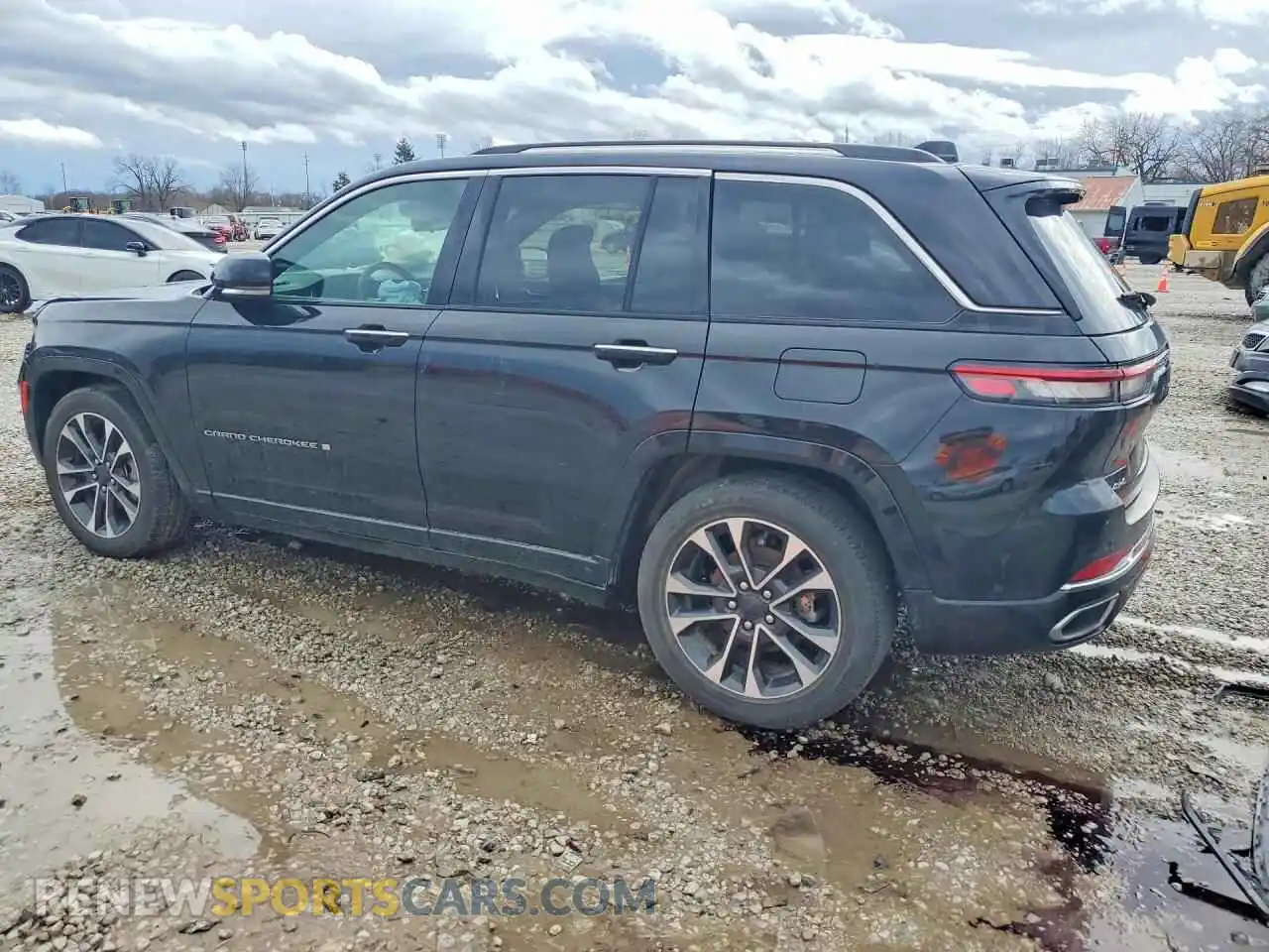 2 Photograph of a damaged car 1C4RJHDG7PC515922 JEEP CHEROKEE 2023
