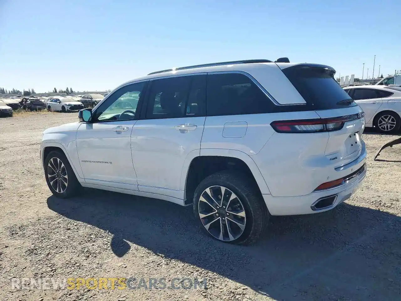 2 Photograph of a damaged car 1C4RJHDG9PC559999 JEEP CHEROKEE 2023