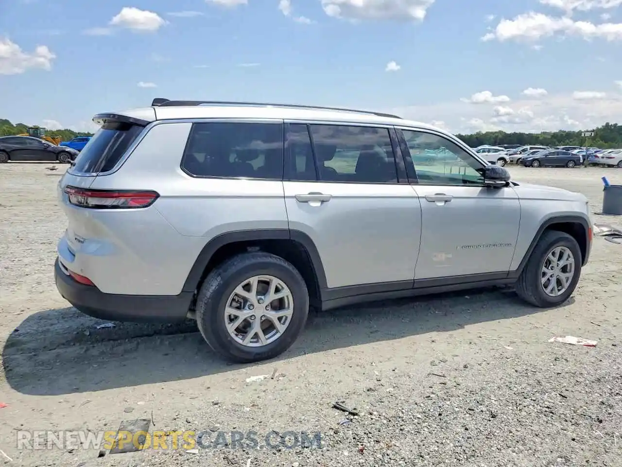 3 Photograph of a damaged car 1C4RJJBG2P8879842 JEEP CHEROKEE 2023