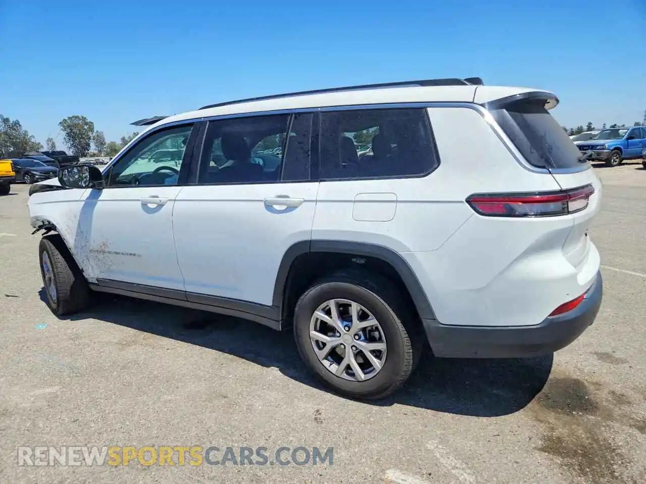 2 Photograph of a damaged car 1C4RJJBG4P8843845 JEEP CHEROKEE 2023