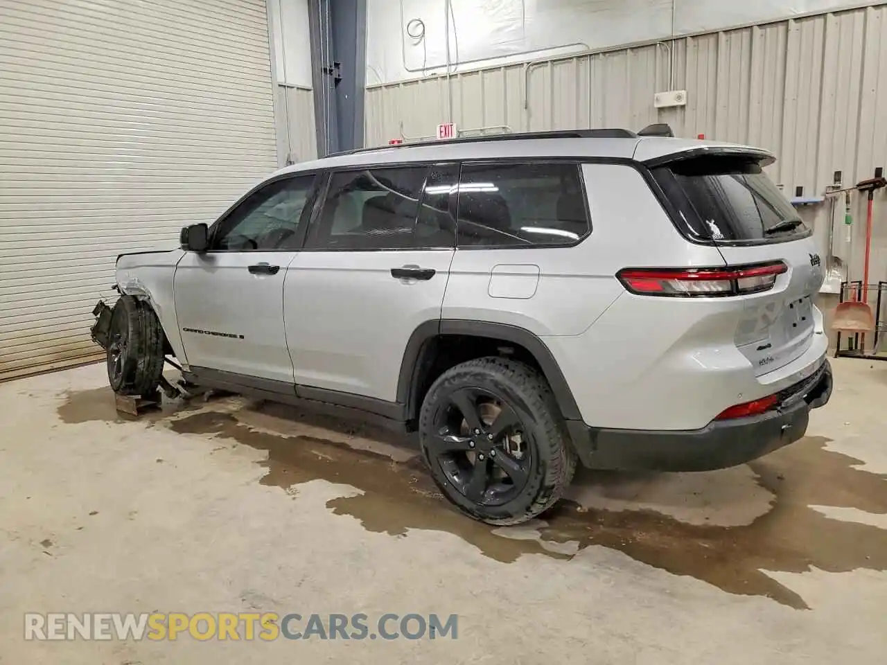 2 fotografías del automóvil dañado 1C4RJKAG8P8894594 JEEP CHEROKEE 2023