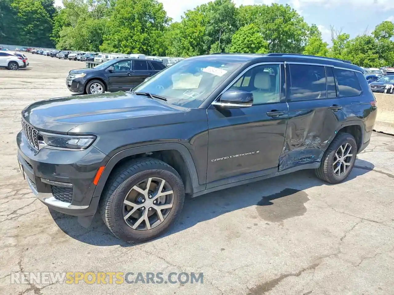 1 Photograph of a damaged car 1C4RJKBG2P8801650 JEEP CHEROKEE 2023