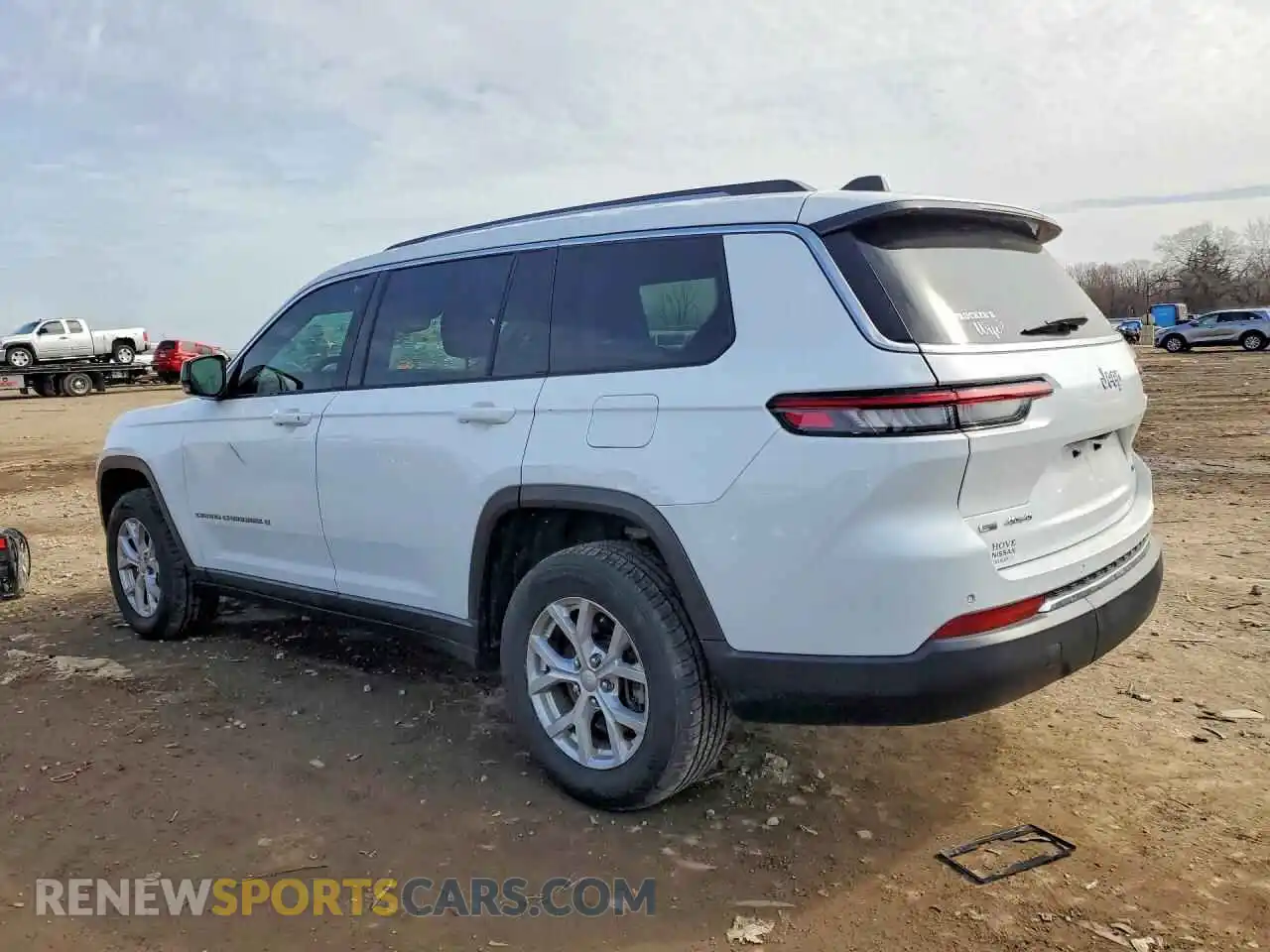 2 Photograph of a damaged car 1C4RJKBG3P8732709 JEEP CHEROKEE 2023