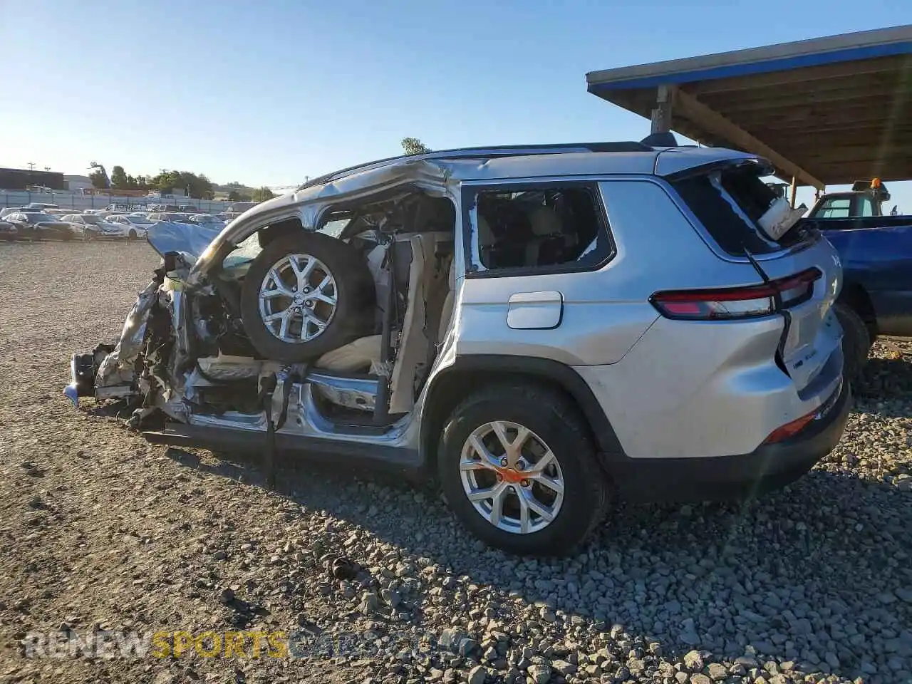 2 Фотография поврежденного автомобиля 1C4RJKBG4P8800192 JEEP CHEROKEE 2023
